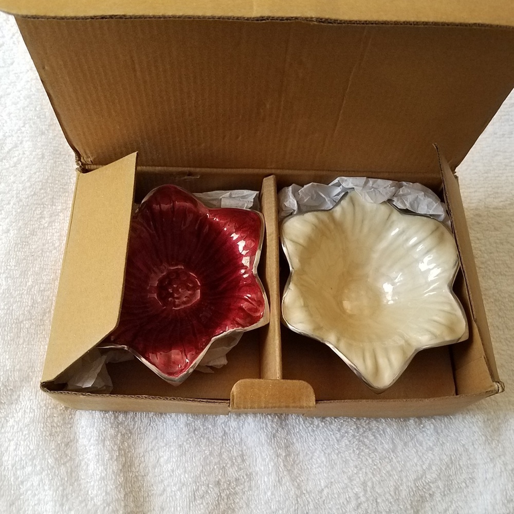Julia Knight Gorgeous Lily Bowls NEW IN BOX